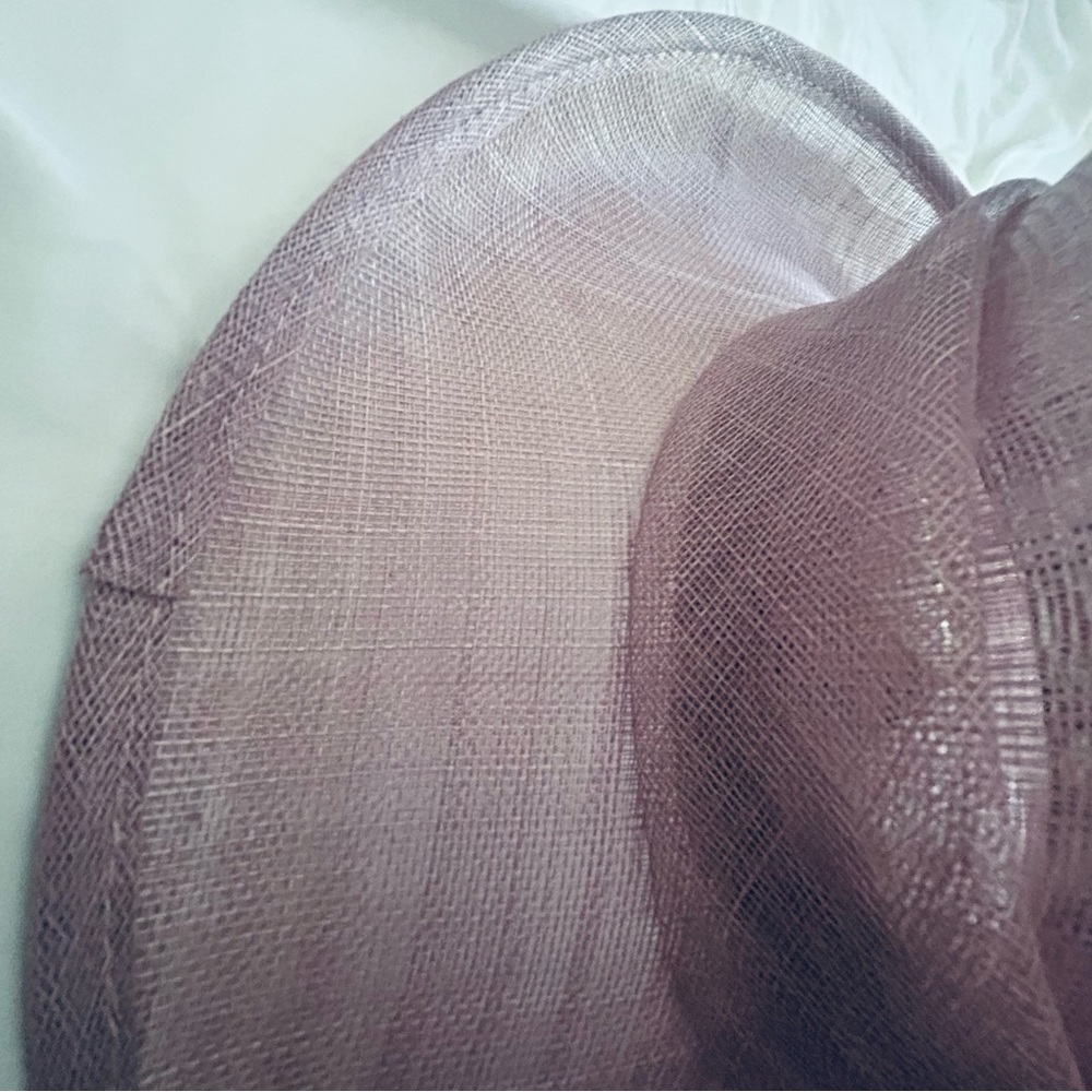 Kentucky Derby Hat. 
Beautiful Light mauve In New Condition, 
Worn once indoors. - Picture 10 of 14